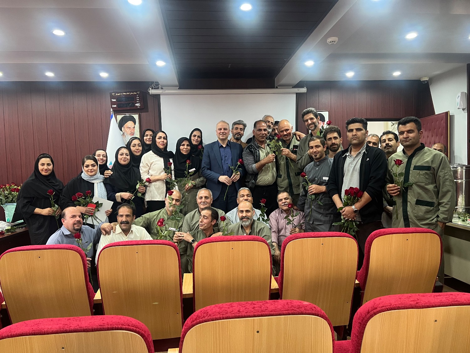 برگزاری جشن روز جهانی کارگر در بیمارستان امام سجاد(ع) شهریار